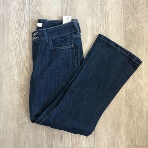 Levi’s 526 slender boot cut